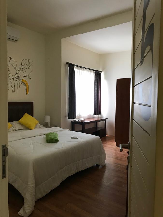 Matta Lodge Kuta Selatan Exteriör bild